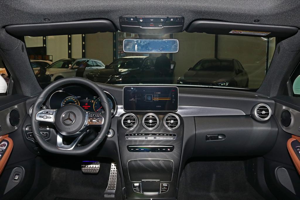 售价34.68万起,动力选择多样化,奔驰C级(进口)综合评析