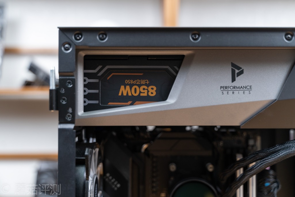 雷蛇华擎x570主板怎么样,华擎x570太极雷蛇定制款主板赏析