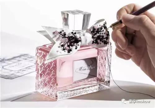 迪奥小姐爱与玫瑰展览吴谨言,迪奥小姐爱与玫瑰晚会