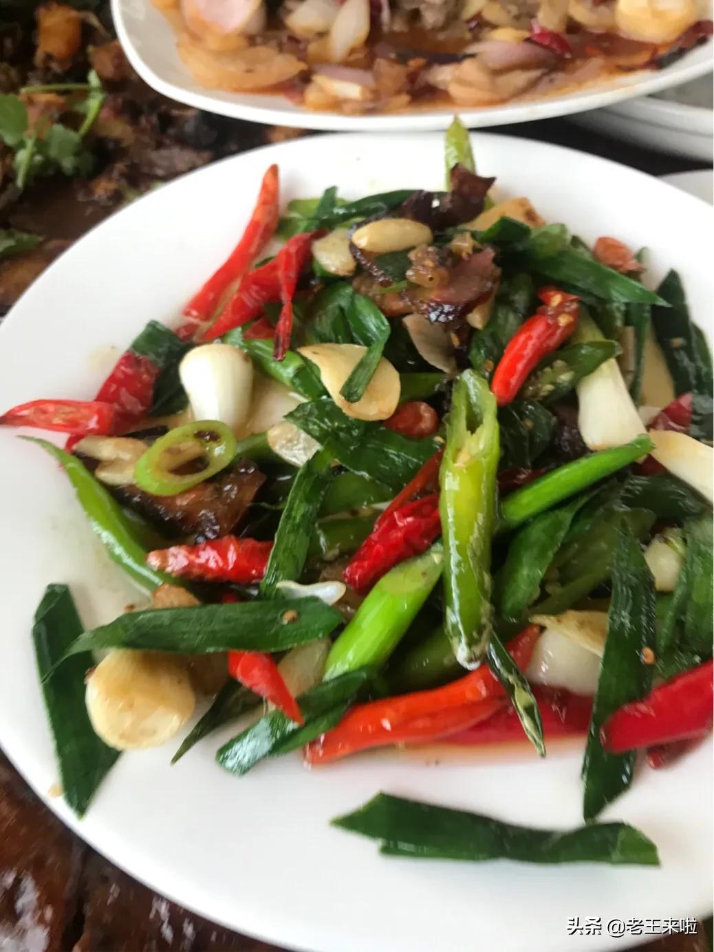 乡村农家乐红烧土鸡,棠张美食地锅鸡