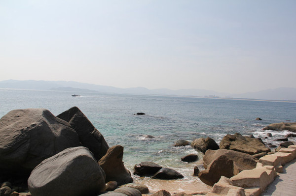 冬季三亚旅游攻略 (七月份去三亚旅行攻略路线推荐)