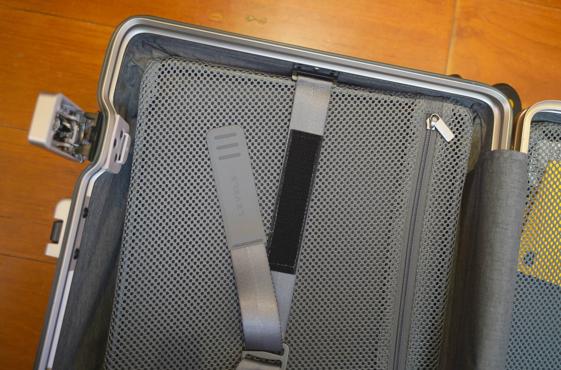 地平线8行李箱测评,地平线8号level8行李箱旅行拉杆箱