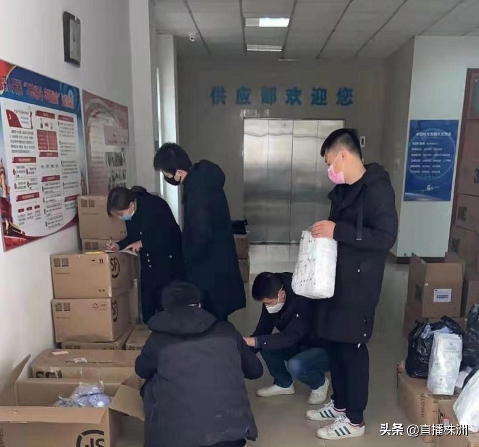 超硬核防疫中国,抗击疫情党员冲在第一线超燃