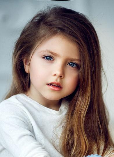 生个女儿才学会扎头发,有女儿就要这样给她扎头发