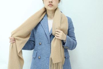 围巾怎么挑选适合自己的,买围巾又好看又简单