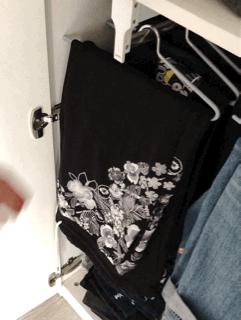 门后空间利用衣柜,较深的衣柜怎么设计