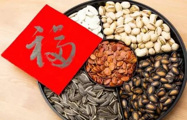 寻物|这个年出不了门，在家嗑瓜子吧，或许能尝到幸福的滋味