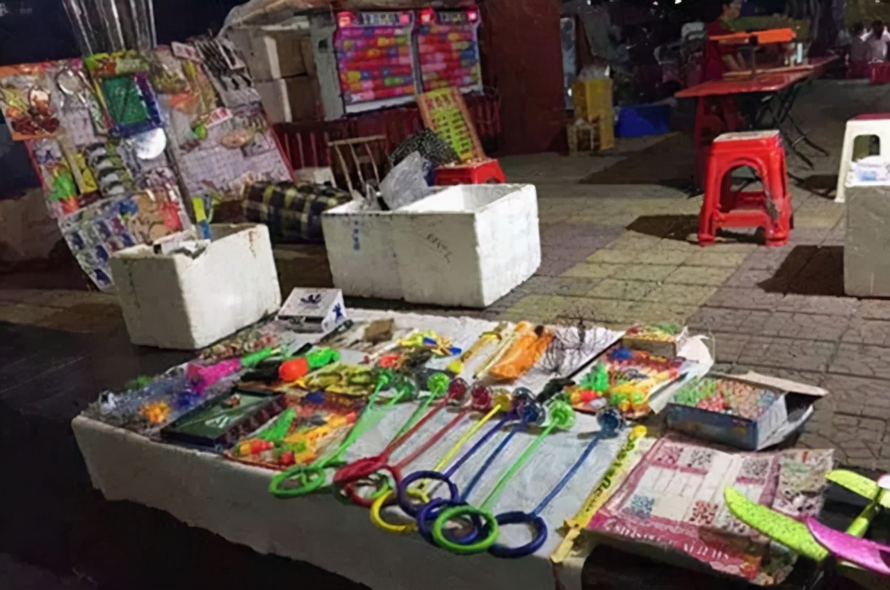 他身高不到1米,却能和1米7美娇妻生孩子,孩子到底是他的吗?