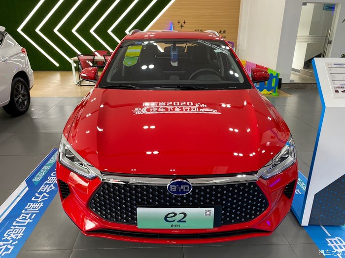 年轻人的第一台纯电车,陪同表弟试驾E2有感