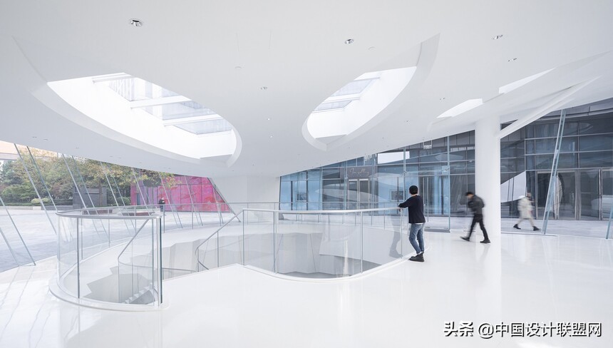 上海金臣亦飞鸣美术馆,上海金臣亦飞鸣美术馆的位置