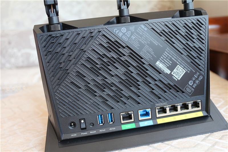 华硕roggt-ax6000路由器测评,华硕rtax56u路由器测评