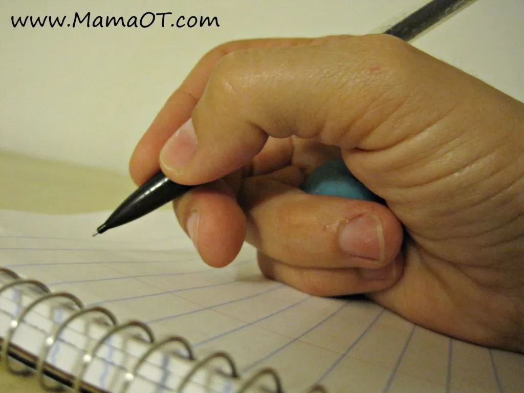 小孩刚开始写字怎么教握笔,儿童几岁来开始握笔写字比较合适