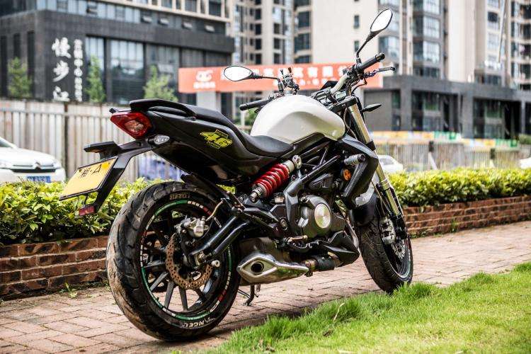 黄龙300是街车吗,贝纳利黄龙300缺点