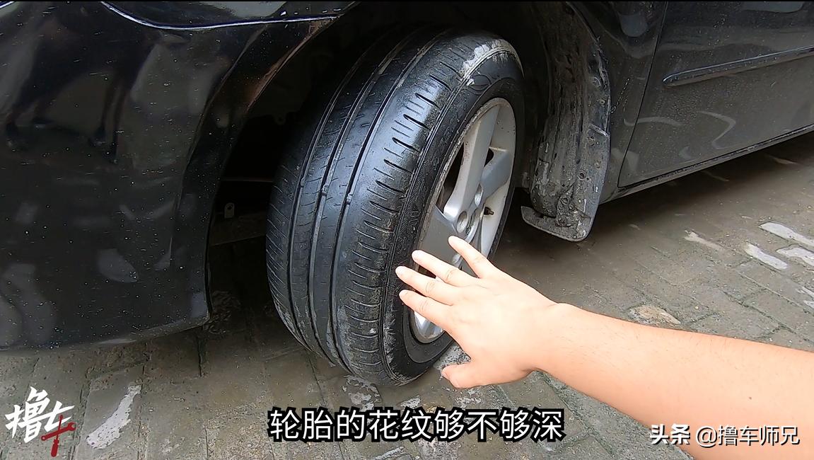 泡水车定全损后保险还有效吗,车子泡水了车损险可以赔吗