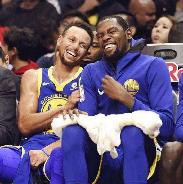 2.15亿的超级顶薪合同,史上首个2亿合同