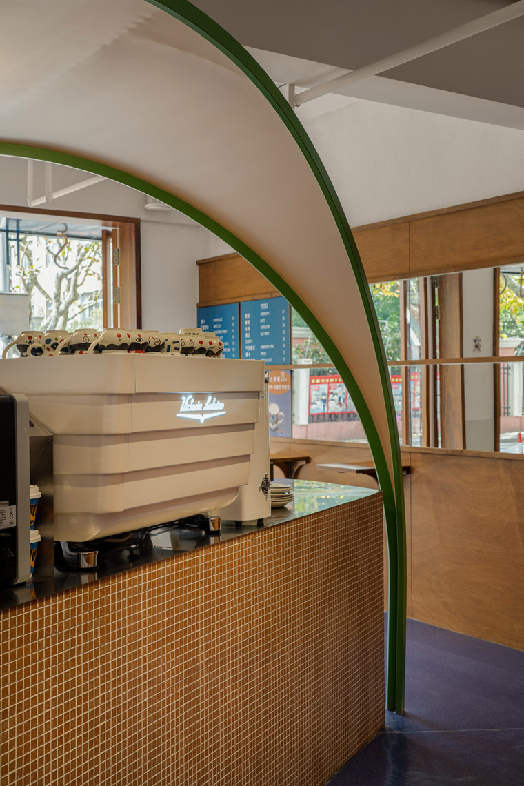 星巴克咖啡馆拍照效果图,有创意的咖啡厅设计