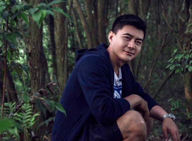 王新军秦海璐虐心片段,秦海璐是怎么和王新军走到一起的