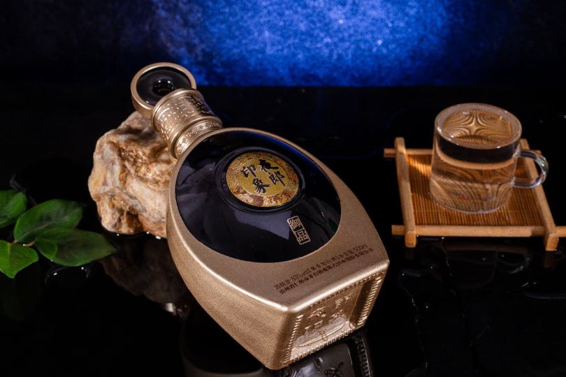 战略产品，大有可为！诚邀加盟，举杯共饮！夜郎印象，全国招商