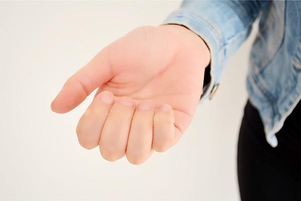 手抖就是得了帕金森吗真相在这里,经常手抖是什么病帕金森