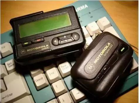 寻呼机费,寻呼机最早多少钱一台