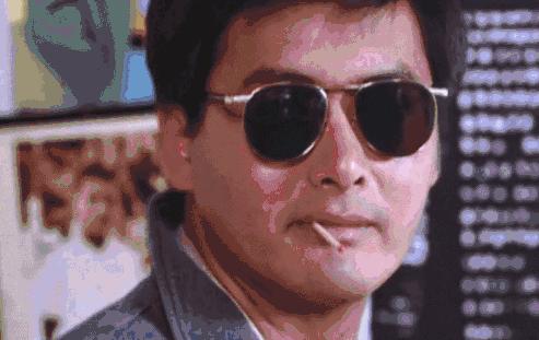 开车防对向远光,被后车的远光灯射到怎么弄