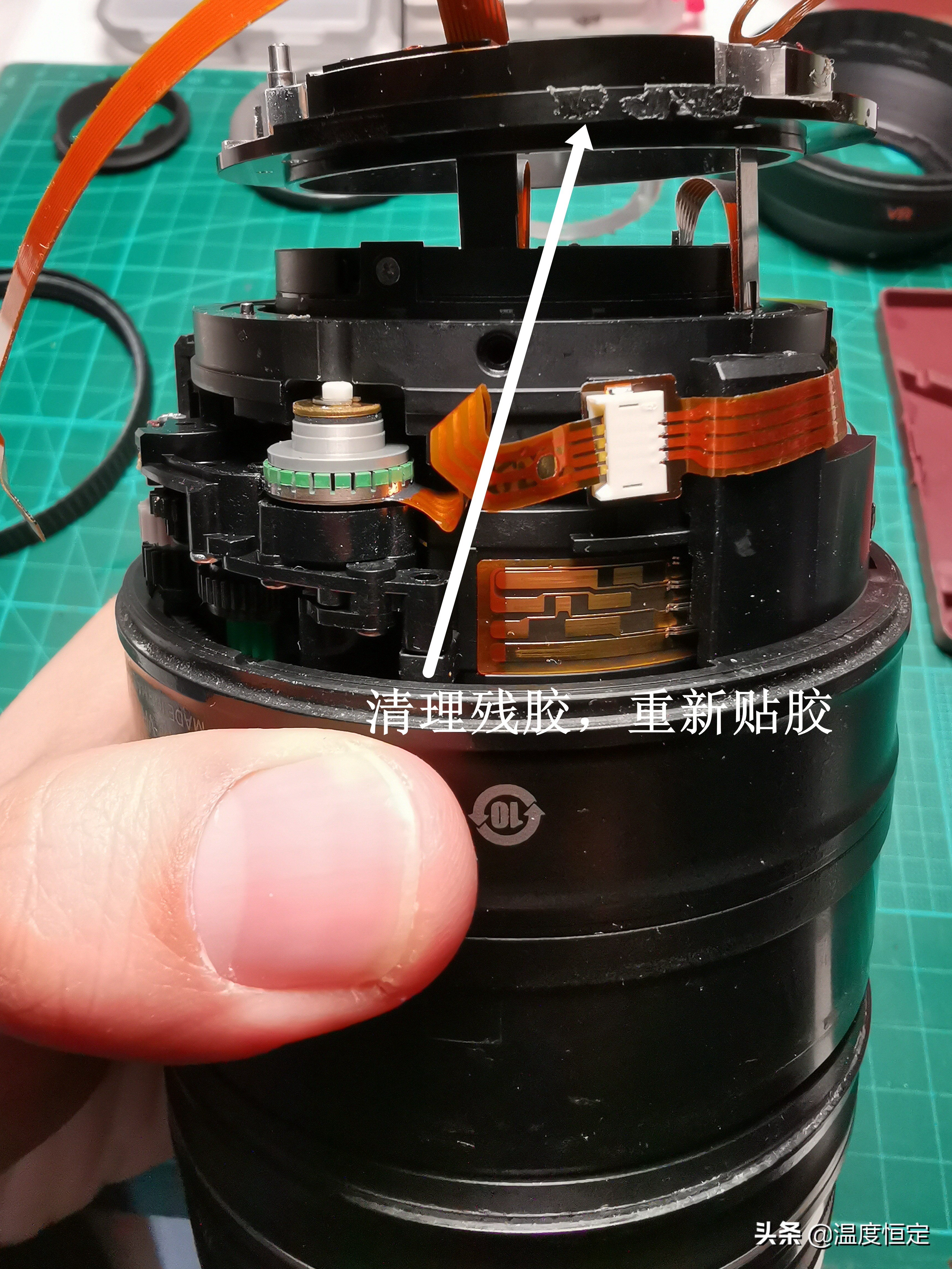 尼康镜头防抖打开一直响,尼康24-120镜头防抖怎么开