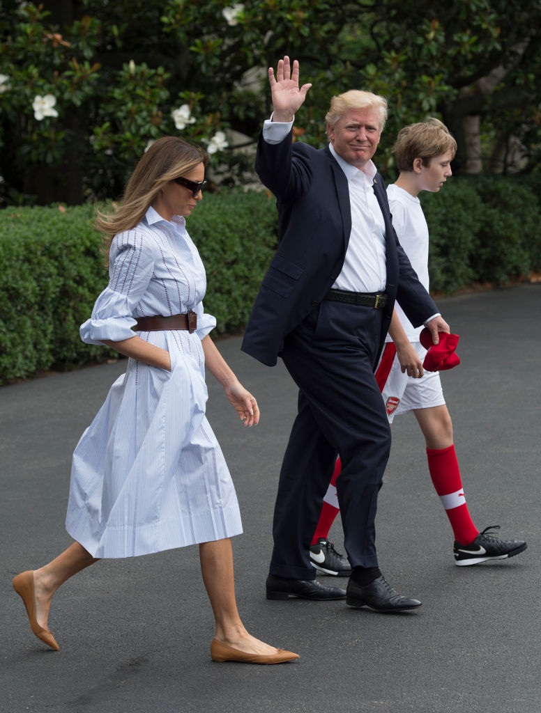 梅拉尼娅访问中国期间穿平底鞋,梅拉尼娅访日本