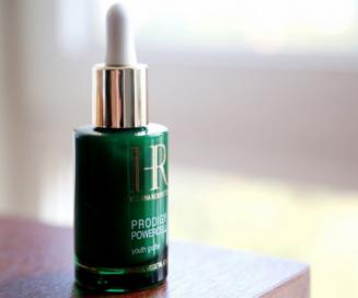 好用的平价精华液公认最好用,保湿效果好的精华液推荐