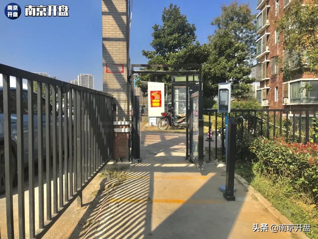 南京4年来房价没涨的板块,南京楼市最近两年房价