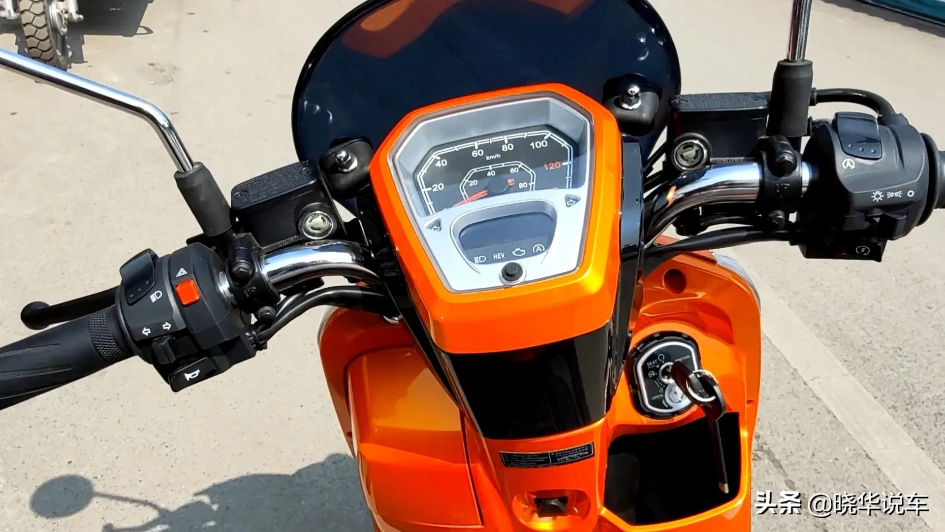 125踏板既有cbs有前后碟刹的车型,新款踏板125前后碟刹版