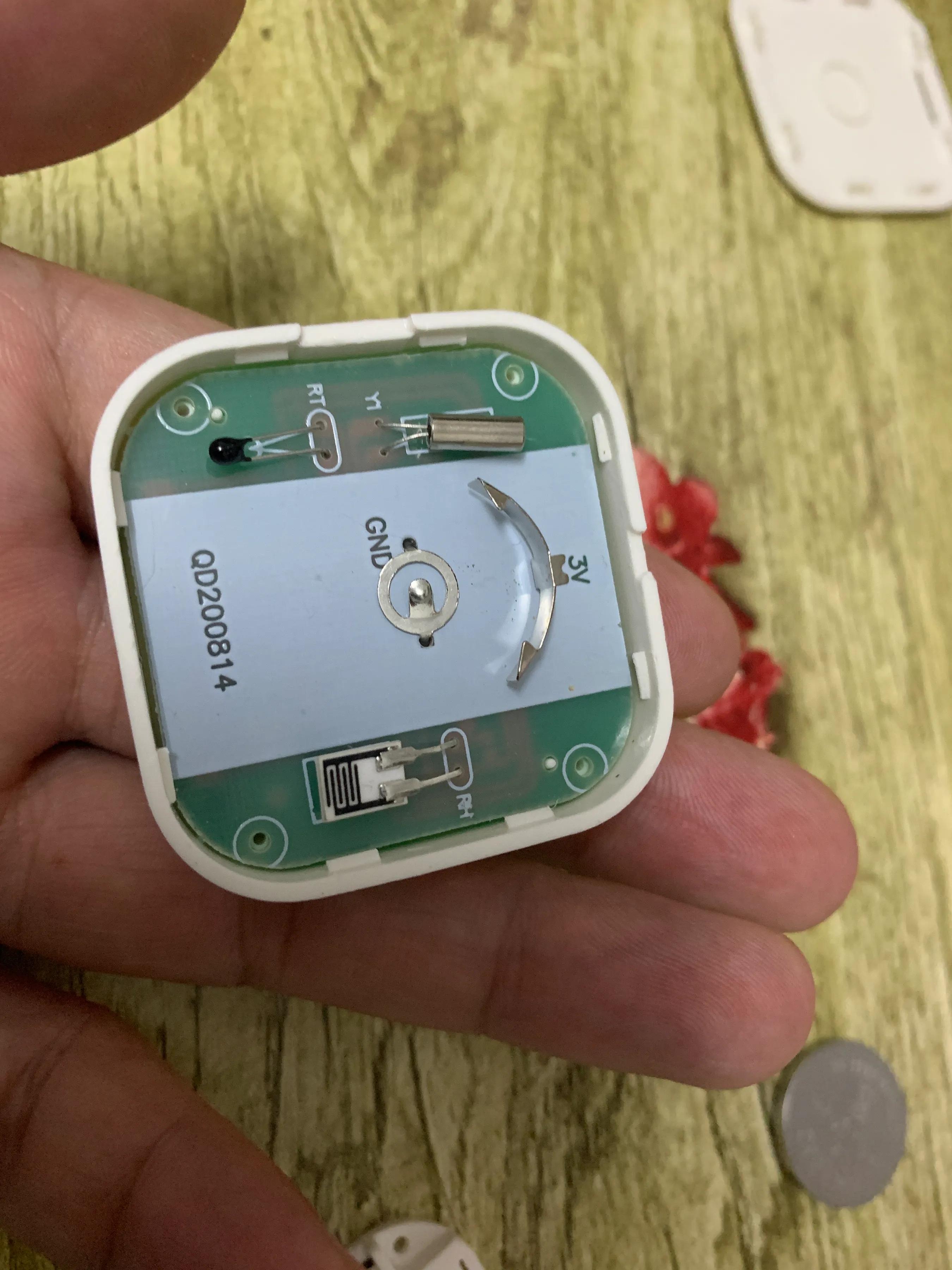 德力西电子温湿度计拆解,德力西电子温湿度计