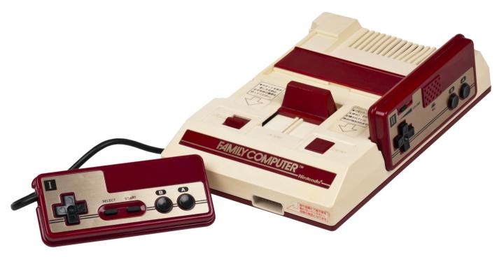 40年手柄沉浮史，黑科技漫行指尖途