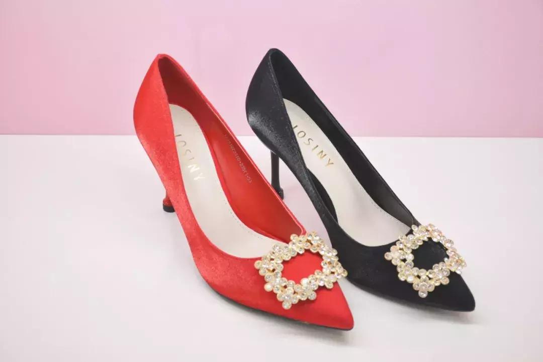 卓诗尼女鞋导购,爆款女鞋卓诗尼