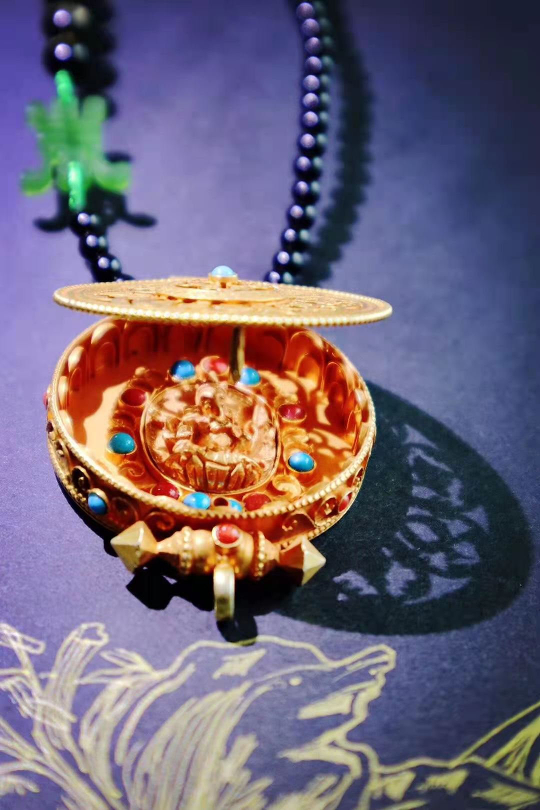 珠宝首饰盒不可或缺的一款,珠宝盒可以干嘛