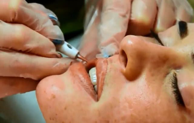 纹唇后第8天可以涂口红了吗,纹唇的效果能和涂口红一样吗