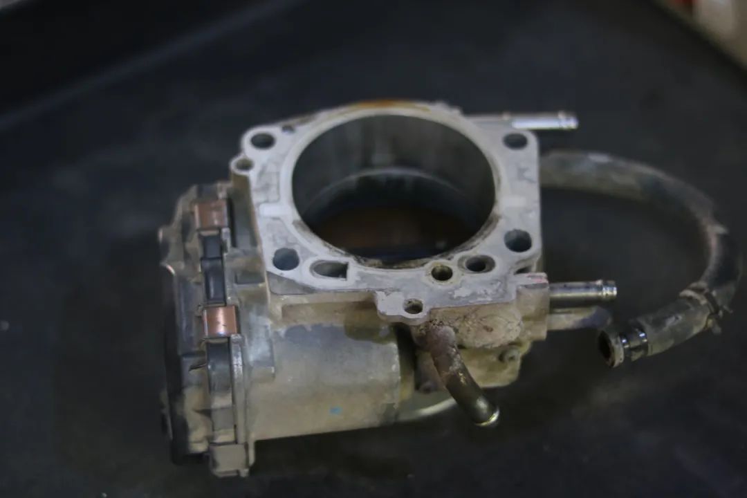 怪兽修车:翻新一辆2005年凌志LS430,当年百万经典车,满血复活