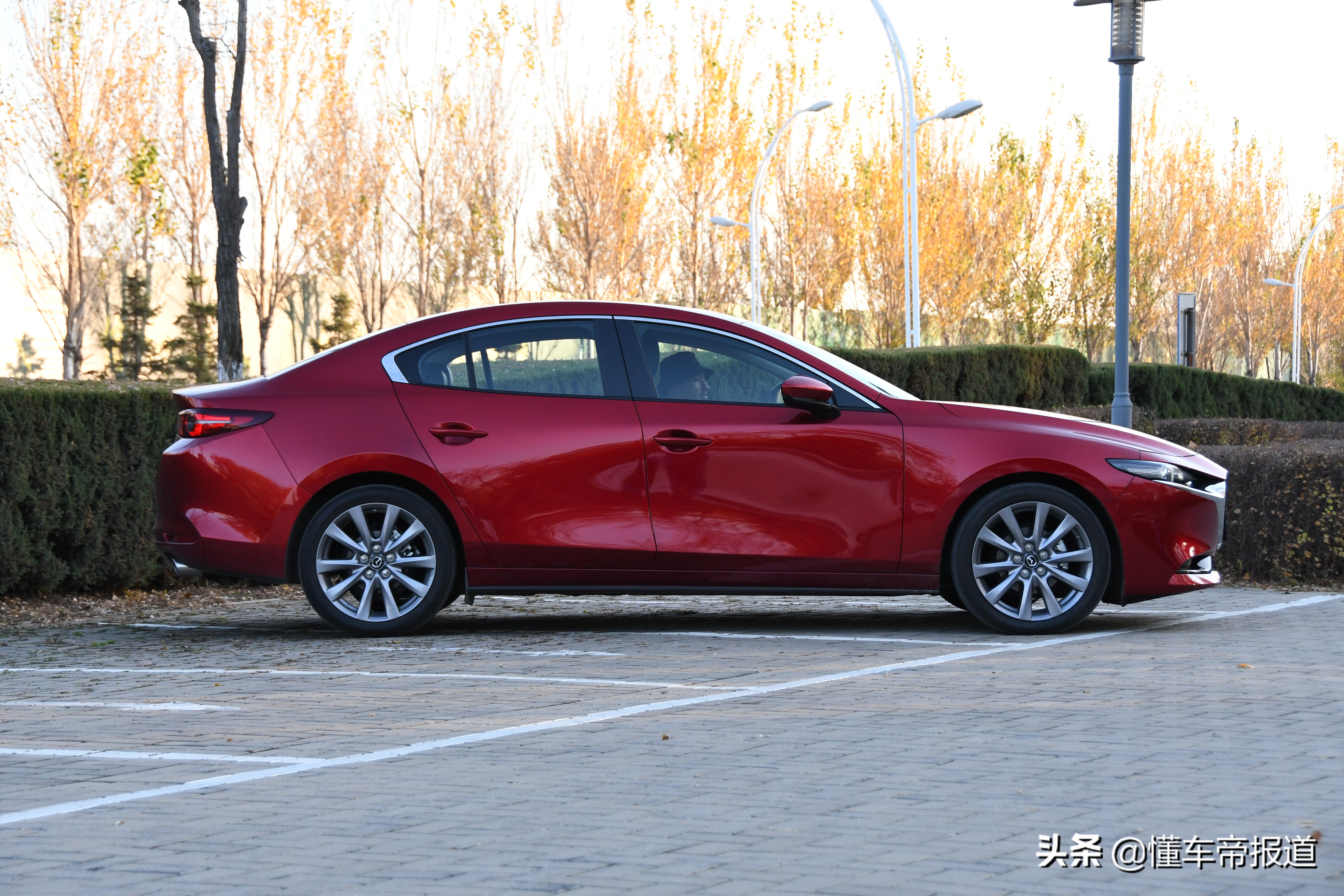次世代马自达3昂克赛拉试驾,次世代马自达3昂克赛拉升级尾门
