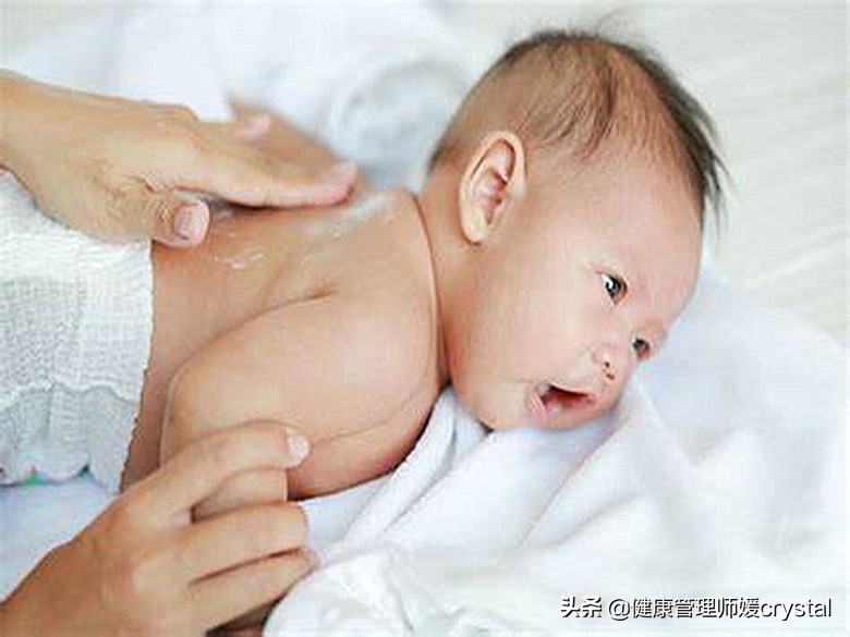 换季宝宝皮肤干痒红教你这样护理,宝宝皮肤容易过敏用什么护肤品好