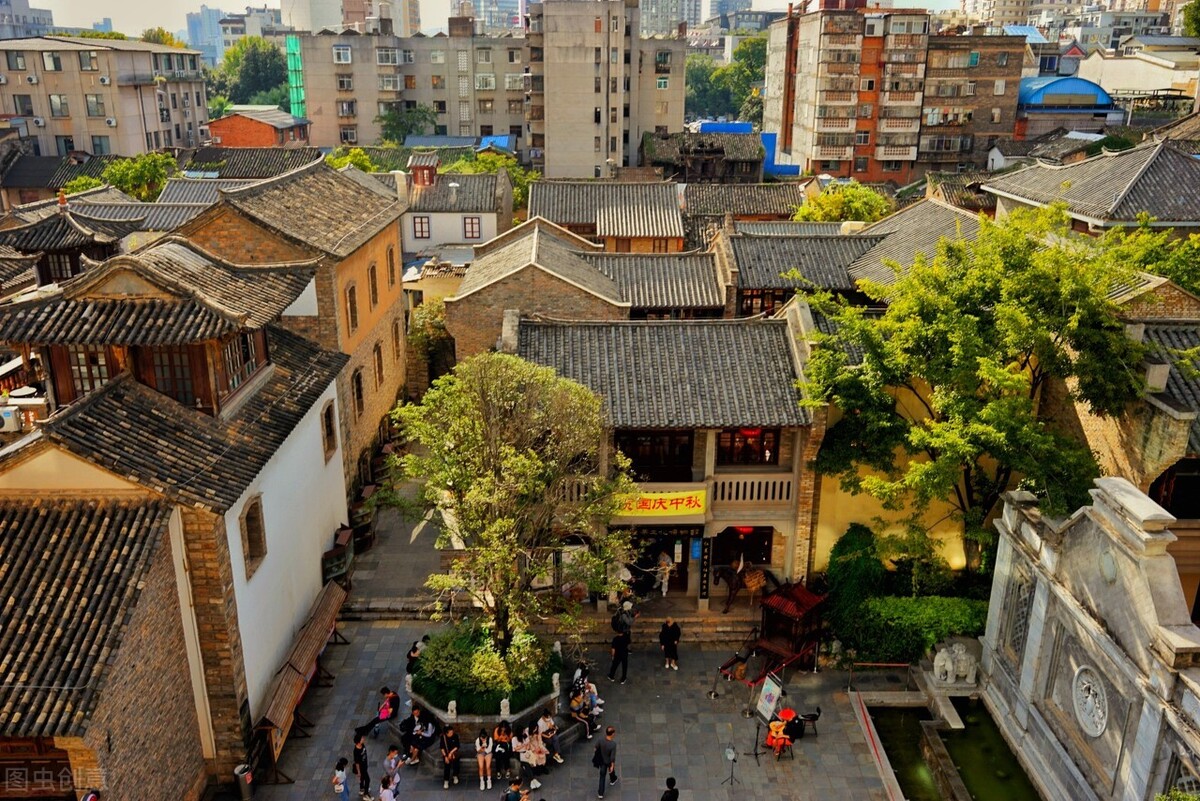 昆明市内游玩好去处 (云南昆明最值得玩的地方)