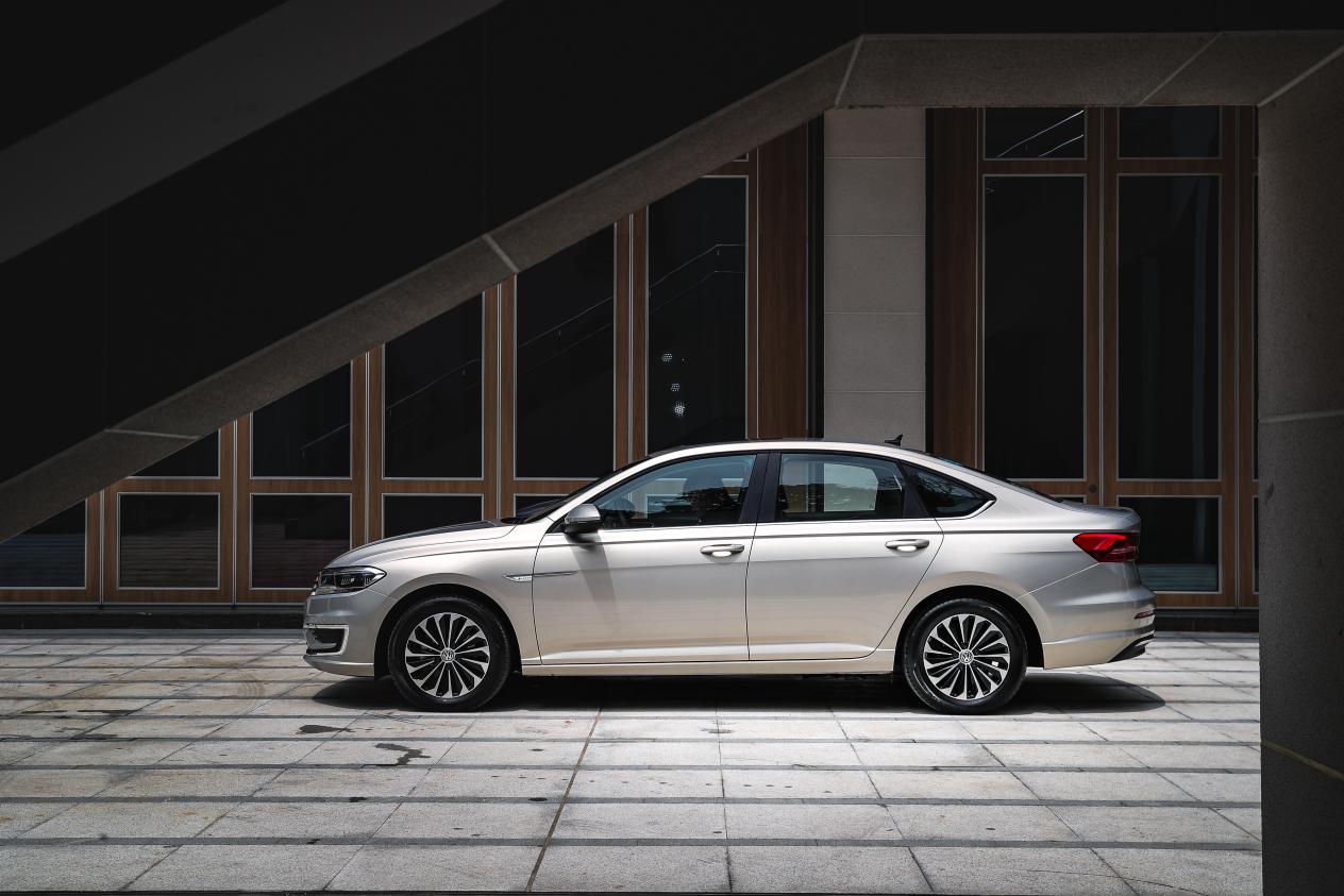 朗逸没电了怎么启动,朗逸没电怎么解除挡位