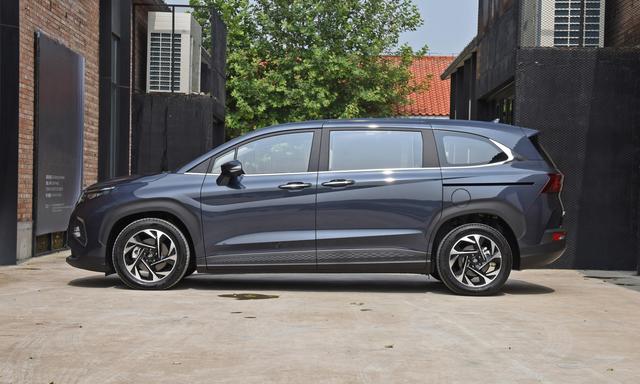 现代库斯途和gl8价格对比,现代库斯途和别克gl8哪个省油