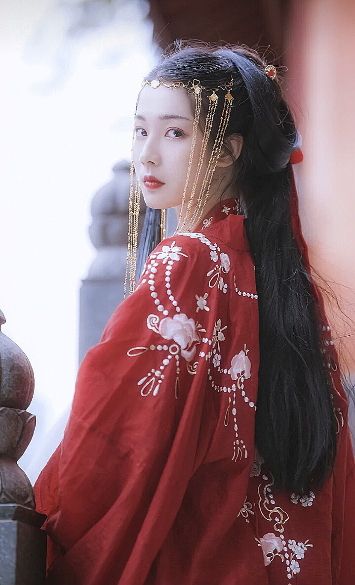 唐代才子落第后写诗说愁,中间7字凄美哀怨,短短4句成千古名篇