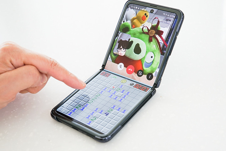 三星GalaxyZFlip评测：吸引目光的不止折叠