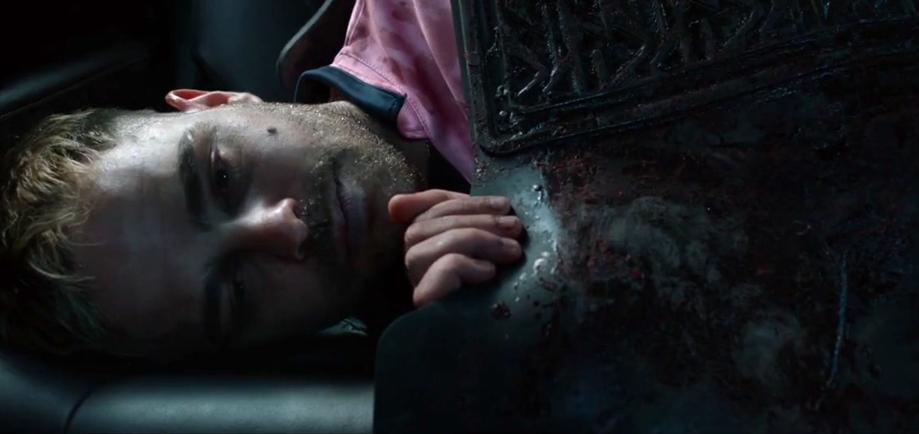 密室电影《4X4》:车主“钓鱼”偷车贼,一辆汽车变成了囚笼