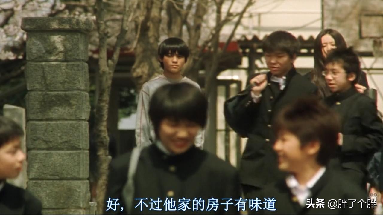 无人知晓：真实事件改编，母亲为和男友同居，抛下四个孩子离去