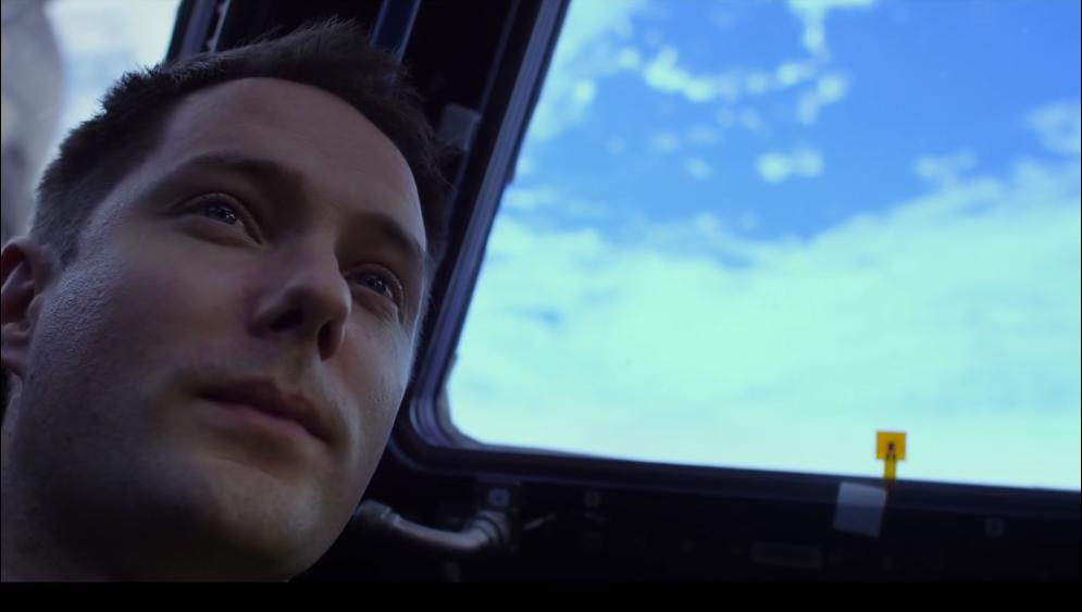 被这个法国帅气宇航员迷倒！网友：法国人真TM浪漫