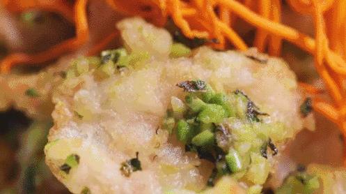 你做的饼一定很好吃,纯玉米面饼子做出来为什么发硬