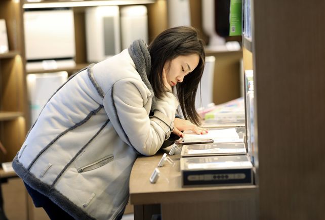 从电竞到图书，苏宁极物如何打造智慧零售的场景体验店