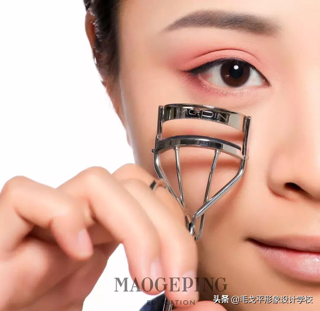 适合新手的不同场合六种眼影画法,买了不适合的眼影怎么办