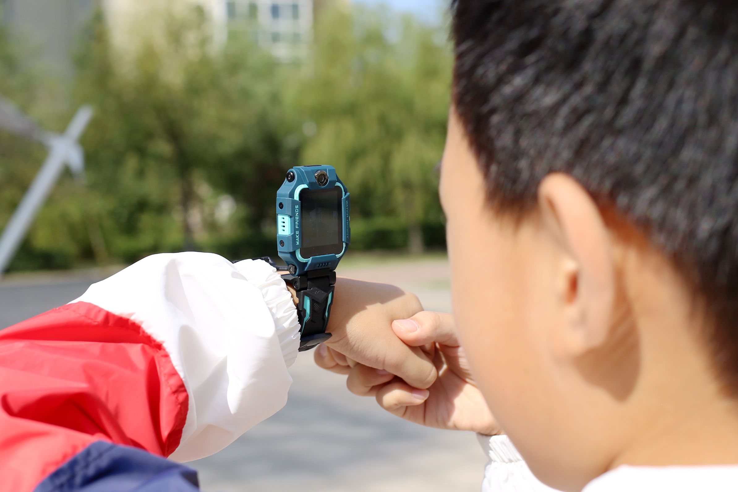 儿童电话手表哪个品牌好小天才z5,360儿童手表vs小天才6